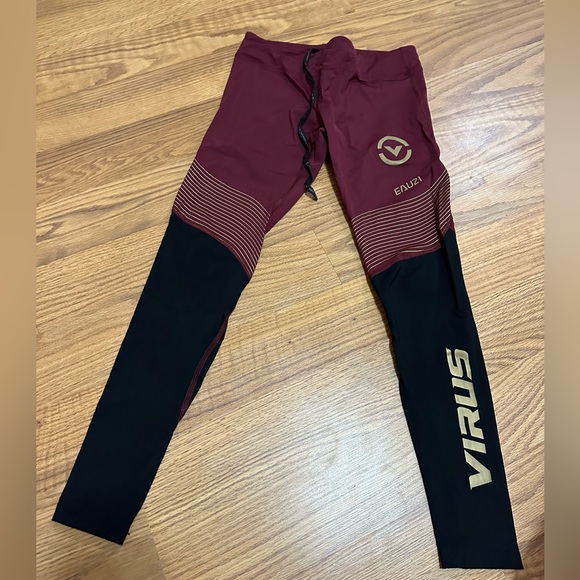 Virus // Performance Compression Leggings size Medium (red/black/gold) - Picture 2 of 4